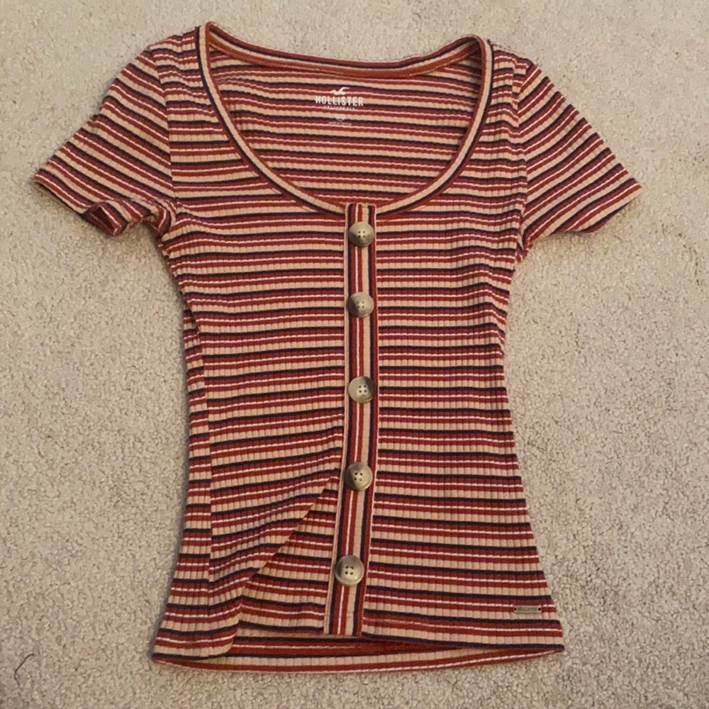 HOLLISTER- short sleeved striped tee